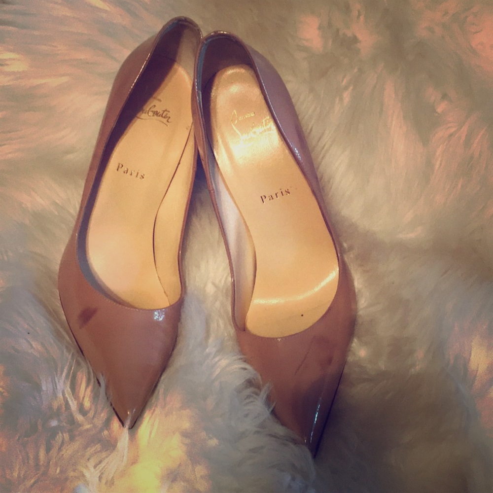 Christian Louboutin size 40 1/2